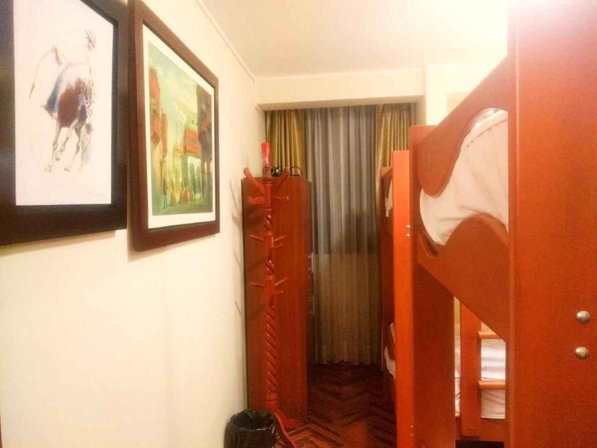 Хостел Lima Backpackers Экстерьер фото